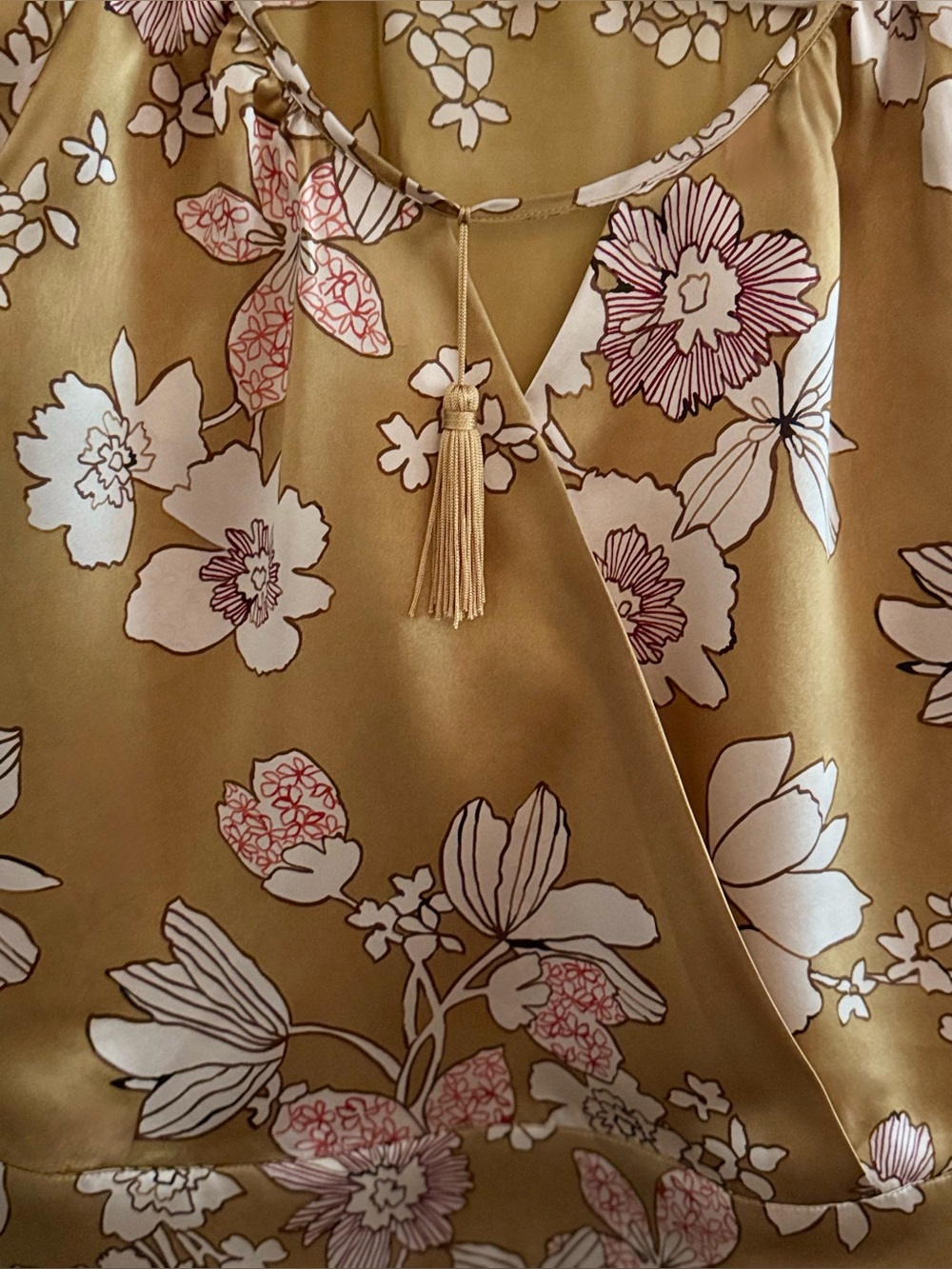 Vocabulary 100% Silk Floral Blouse / Gold / Size Small